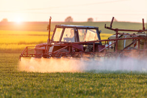 Favoriziraju interese industrije pesticida - za što još PAN Europe proziva EFSA-u?