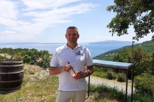 U etikete 23 destilata utkali obiteljsku povijest i bogatu industrijsku baštinu Primorja
