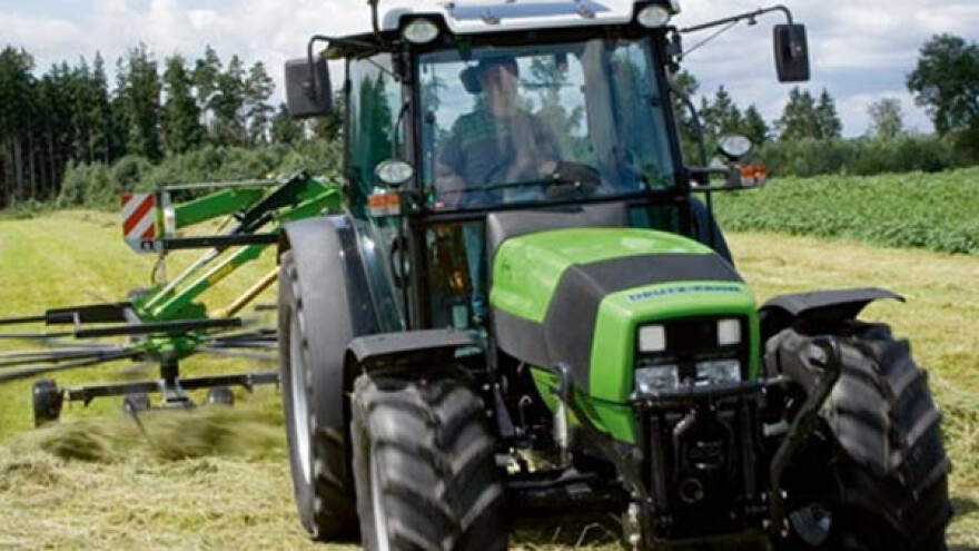 Traktor Deutz-Fahr Agroplus