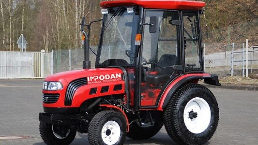 Traktor Impodan DF 254