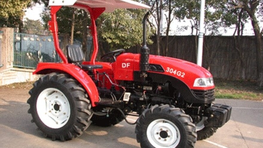 Traktor Dongfeng 304