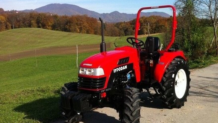 Traktor Impodan DF 504