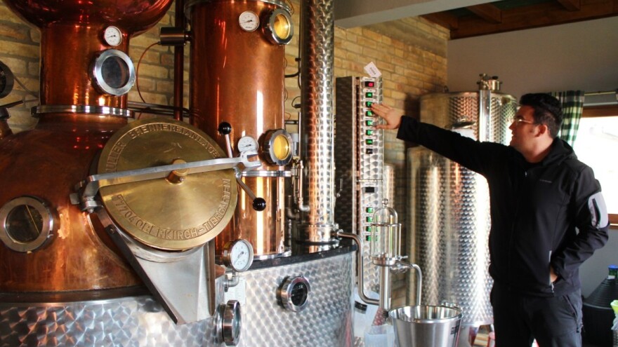 Najtraženije kajsijevača i dunjevača, iz Destilerije Zorić stiže i kombinacija voćnih rakija