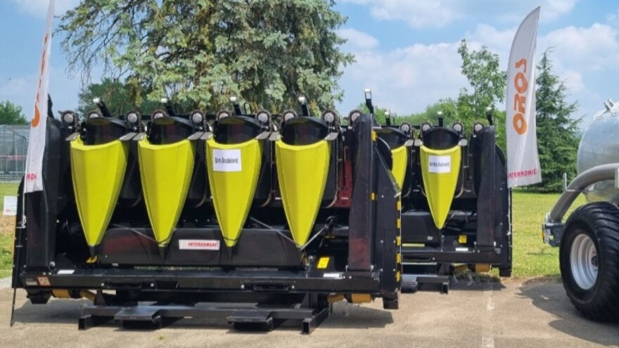 Poljoprivednici preuzeli mađarske mašine, opremu i alate