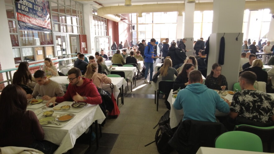 Otišli iz sela u grad na studiranje, da bi na kraju u menzi jeli - šta?