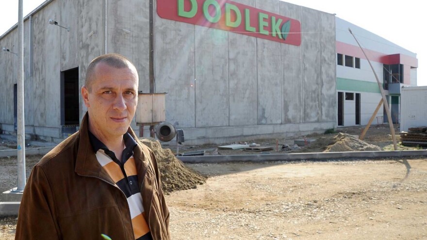 Dodlek: Treba striktno regulirati akcijske prodaje voća i povrća u supermarketima