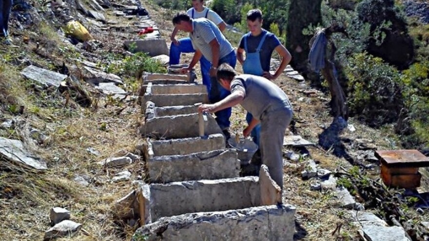 Bračke kamene košnice, hrapoćuša i vitalac