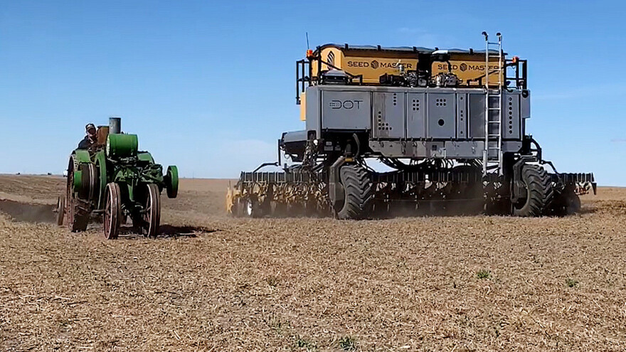Takmičili se DOT i mašina za oranje stara 102 godine - učinkovitost neuporediva