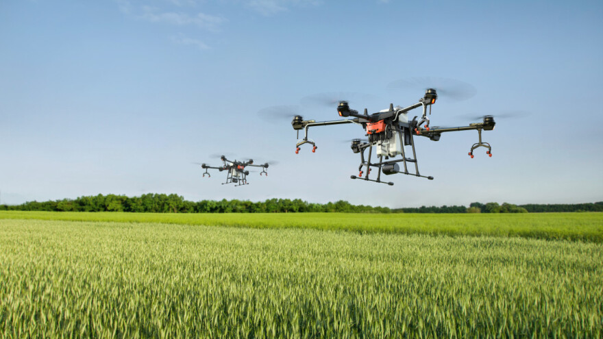 Poljoprivrednici testirali sjetvu dronom: Dva hektara za dvije minute