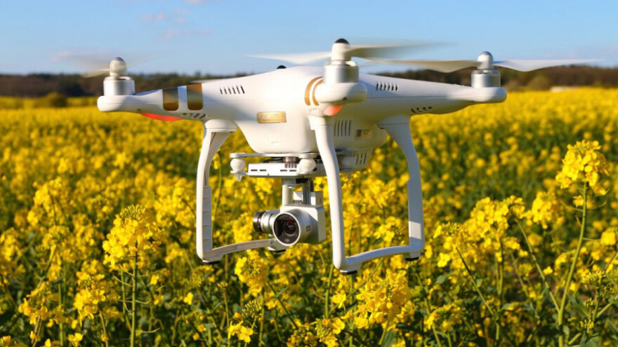 Dronovi i roboti i u organskoj poljoprivredi