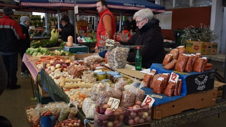 Zatvorene tržnice, zabranjeno napuštanje mjesta prebivališta