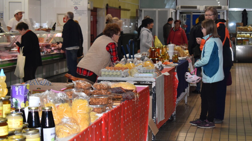 Tržnice će se djelomično otvoriti, mali poljoprivredni proizvođači uputili apel