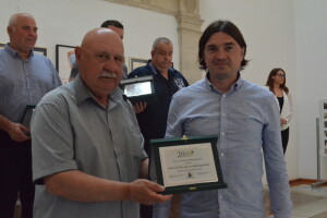 Zlatno pero Vedranu Stapiću: Agroklub objavio  2.270 tekstova o maslinarstvu