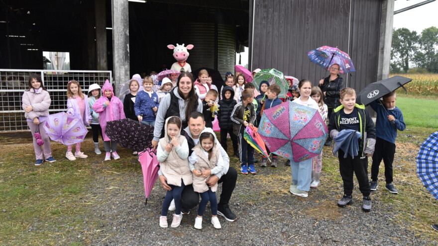 Svjetski dan školskog mlijeka obilježen na farmi našeg najperspektivnijeg mladog proizvođača