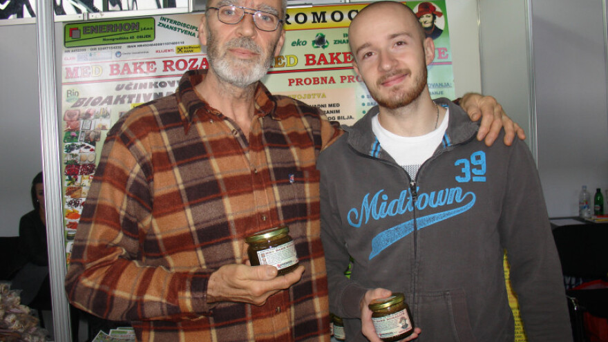 Profesor Hardi proizveo med s 18 sastojaka