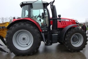 Grapakova prezentacija Massey Ferguson traktora u Belici