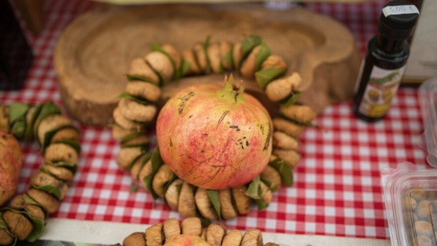 U oktobru pravac Stolac: Na štandovima šipak, smokva, maslina i sve od njih