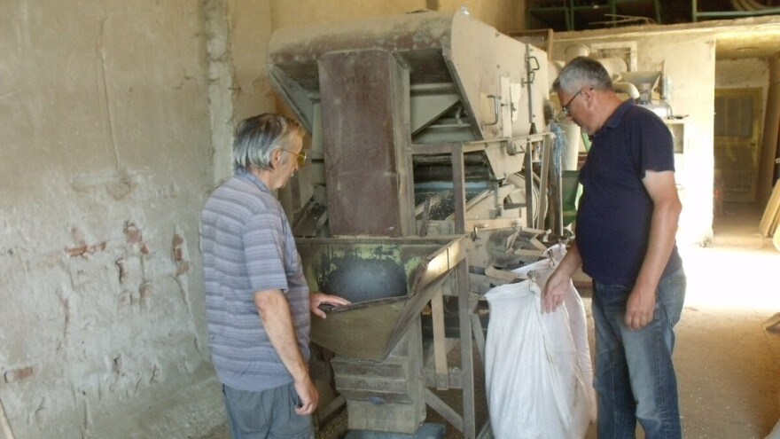 Kad se želi, nađe se vremena: eko uzgoj pira, lana, heljde nadogradio s dvije pakirnice