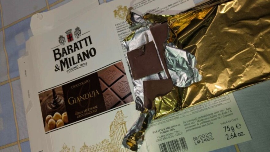 Na tržište BiH isporučena čokolada u kojoj je utvrđena prisutnost insekta