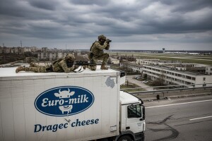 Euro-milk kamion okružen snajperistima