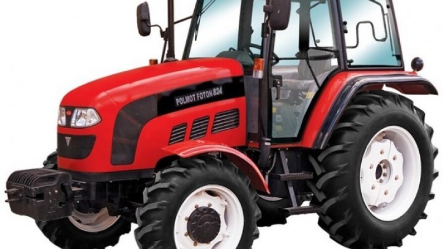 Traktor Foton FT 824