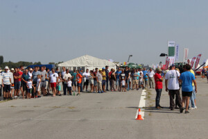 Kolovoz u znaku Farm Show-a, požara i nestalih svinja!