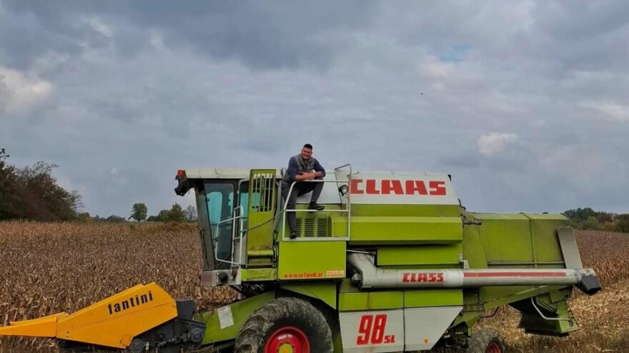 Kad srce vuče kući: Živi u Austriji, ali je cijelo ljeto na kombajnu u Pojezni