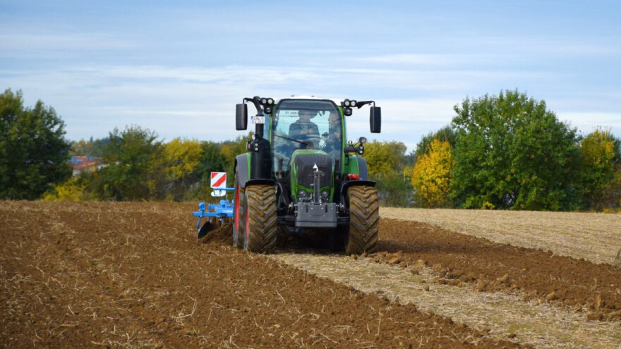 Uplaćeno 8,3 miliona KM, farmeri zadovoljni što je to u julu, a ne krajem godine
