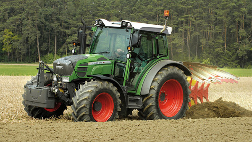 Traktor Fendt 200 Vario