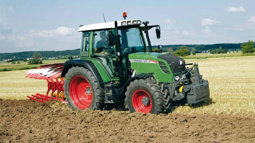 Traktor Fendt 300 Vario