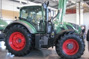 Prezentacija Fendt i Valtra traktora te Kverneland priključaka