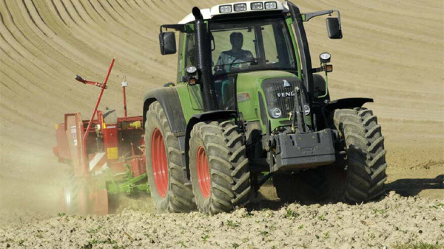 Traktor Fendt 400 Vario