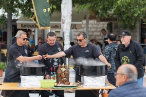 Festival hrane i vina - razlog zašto je makarski svibanj baš za prste polizati