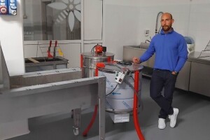 U čemu pčelar Filipo vidi svoju šansu: Pravi i pivo s medom od agruma