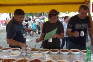 Najbolji riblji paprikaš skuhao Vladimir Protić iz Požege