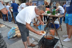 Belišćani paprikom iz Bezdana pomeli fiš konkurenciju iz Slavonije i Dalmacije