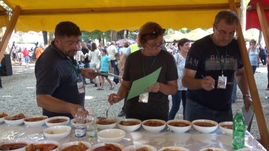 Najbolji riblji paprikaš skuhao Vladimir Protić iz Požege