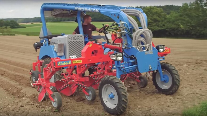 Iz Maglaja u Evropu - izvezen prvi BiH traktor s Kubotinim motorom i švicarskom hidraulikom