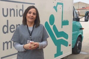 Zubarka na točkovima donosi osmijehe starijima u selima