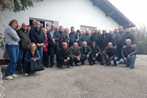 Krajiške staze meda - šansa za opstanak ruralnih područja?