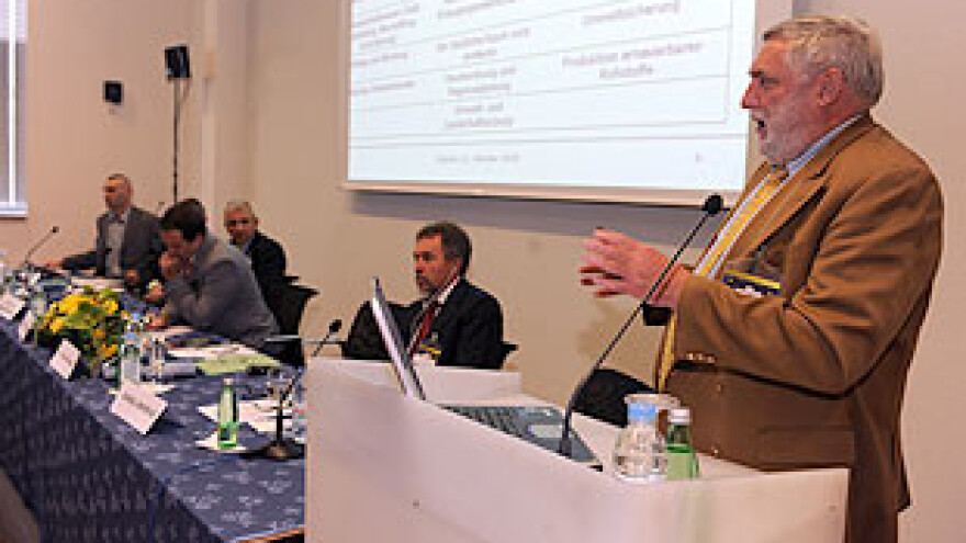 Franz Fischler: Trebate stotinu Mavrovića!