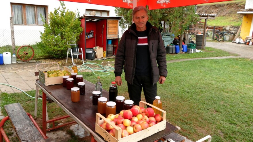 Ko je domaćin koji je na ovom vaktu poklonio 300 kilograma mesa sugrađanima?