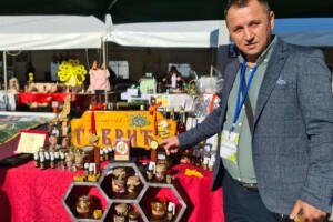 Jedni se hvale prinosima meda, drugi odlučili biti iskreni