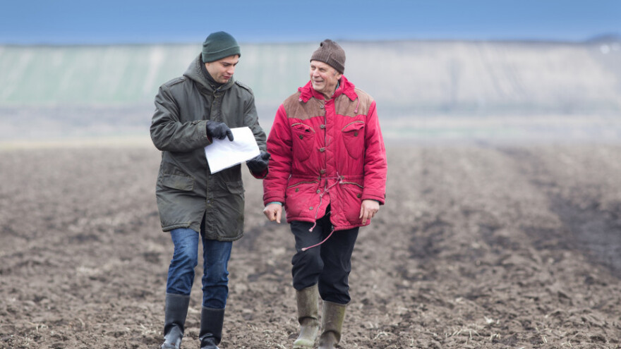 Farmeri, stižu vam anketari!