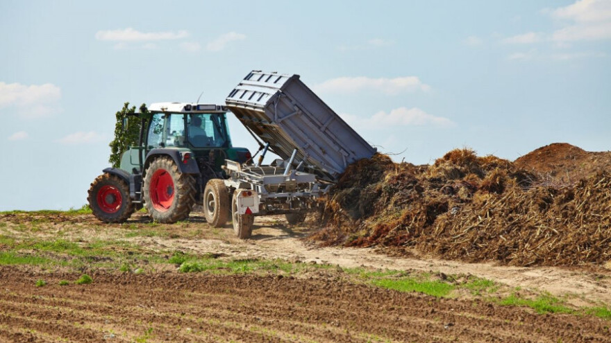Kako pravilno obaviti gnojidbu travnjaka?