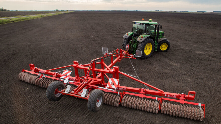 Zlatan otisak papka ovce pomaže ratarima da lakše obrađuju zemlju