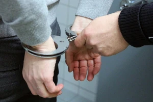 Uhapšeni zbog sumnje da su voće uvezeno iz Grčke prodavali u Rusiji kao srpsko