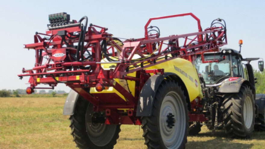 Hardi Navigator je prskalica s bezbroj mogućnosti!