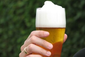 BiH pivare - tko je potonuo u gubitak, a tko drži glavu iznad piva