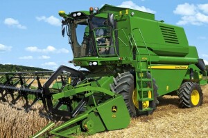 Kombajn John Deere 1070